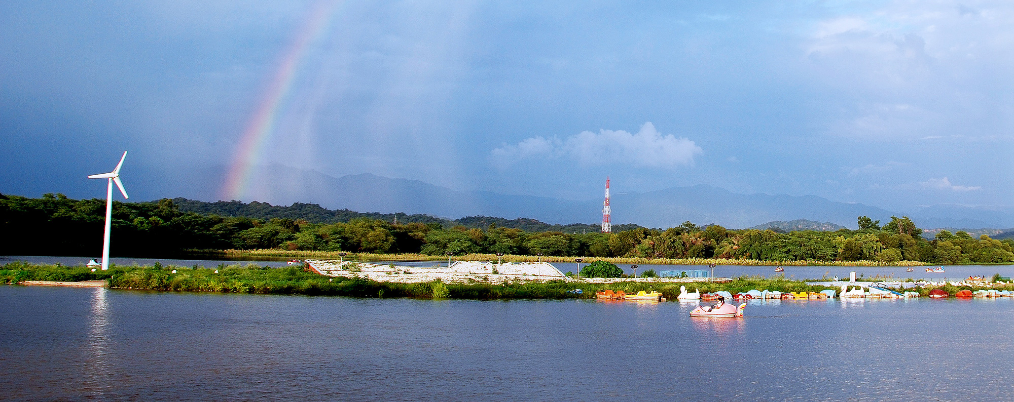 Chandigarh Travel Guide