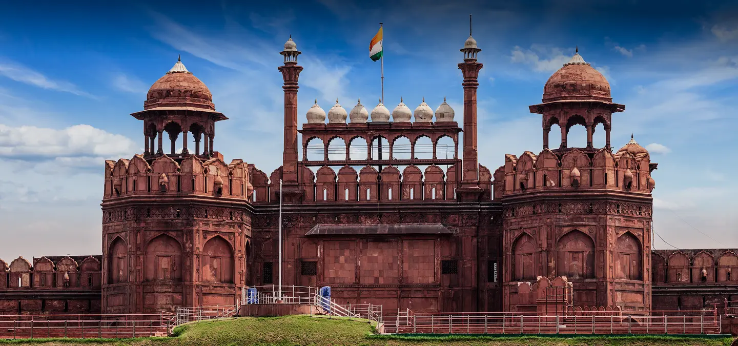 1 Day Red Fort, Delhi Light & Sound Show Tour Package
